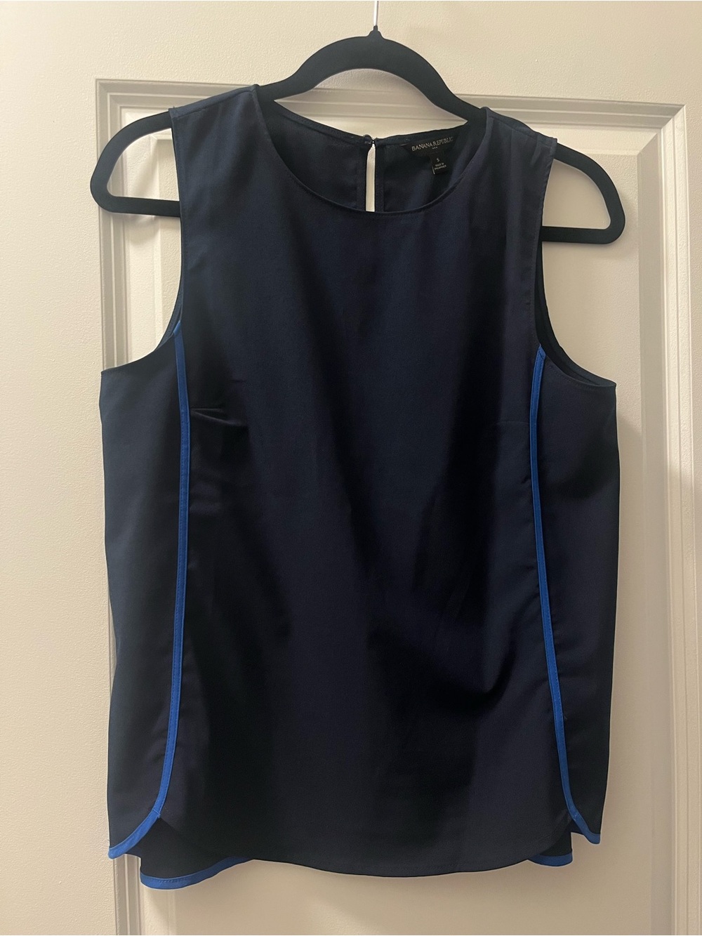Banana Republic Navy Sleeveless Shell with Bright Blue Trim